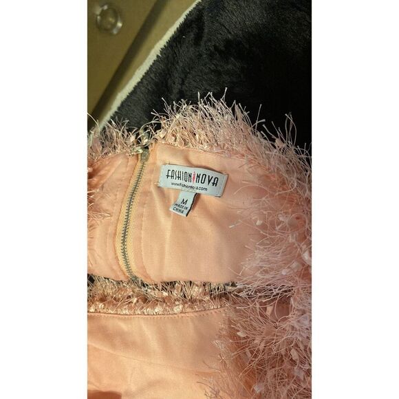 Fashion Nova Pink faux fringe tube top Sz Medium - Picture 7 of 7
